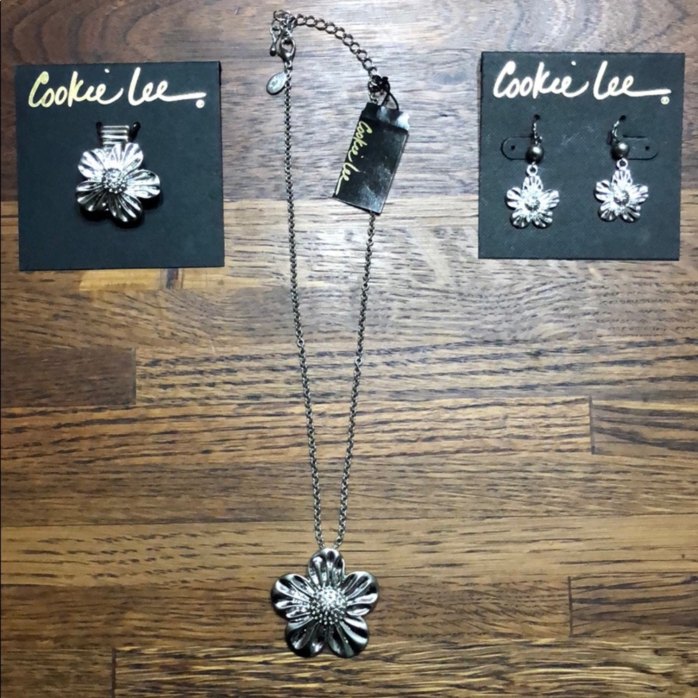 Cookie Lee Flower Jewelry Set